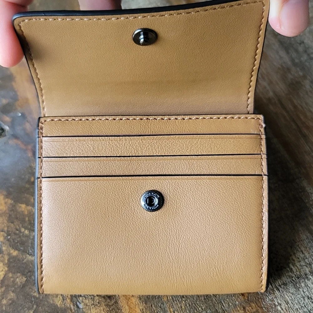 NWT Coach Leather Card Case